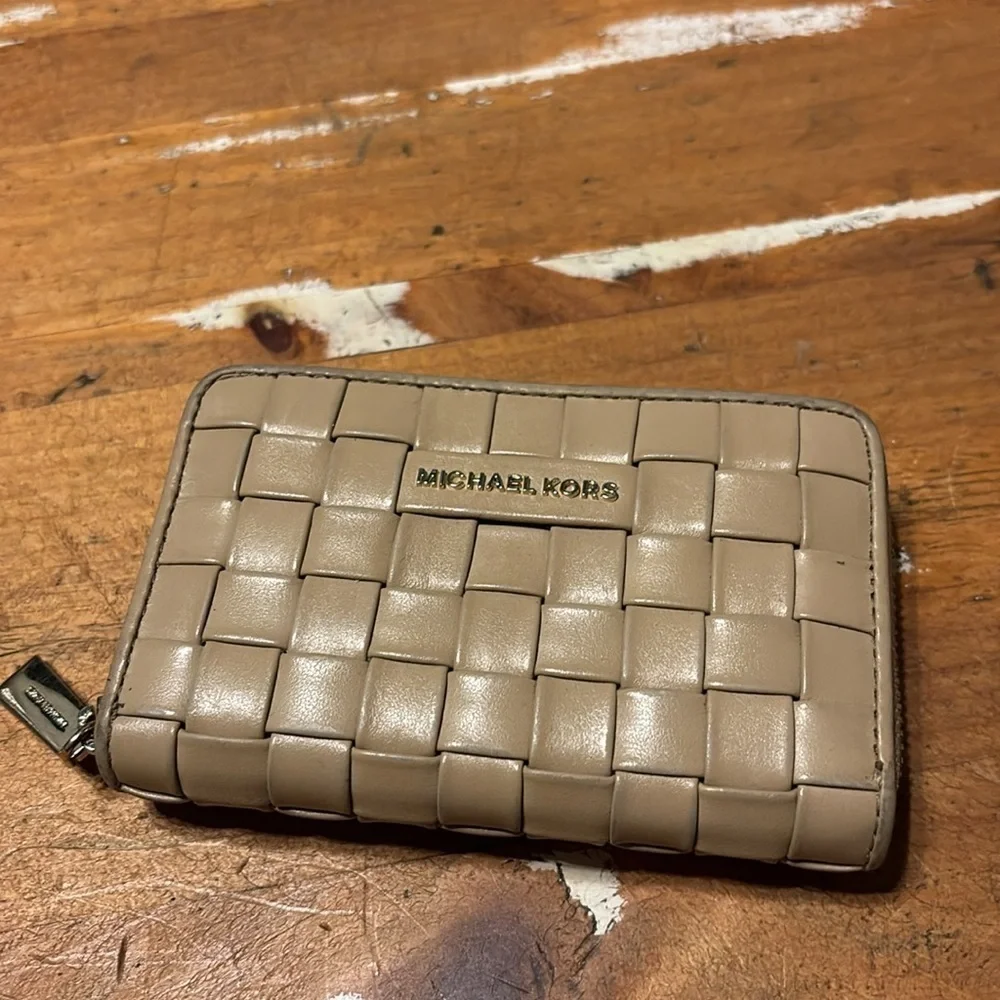 Michael Kors Small Woven Wallet